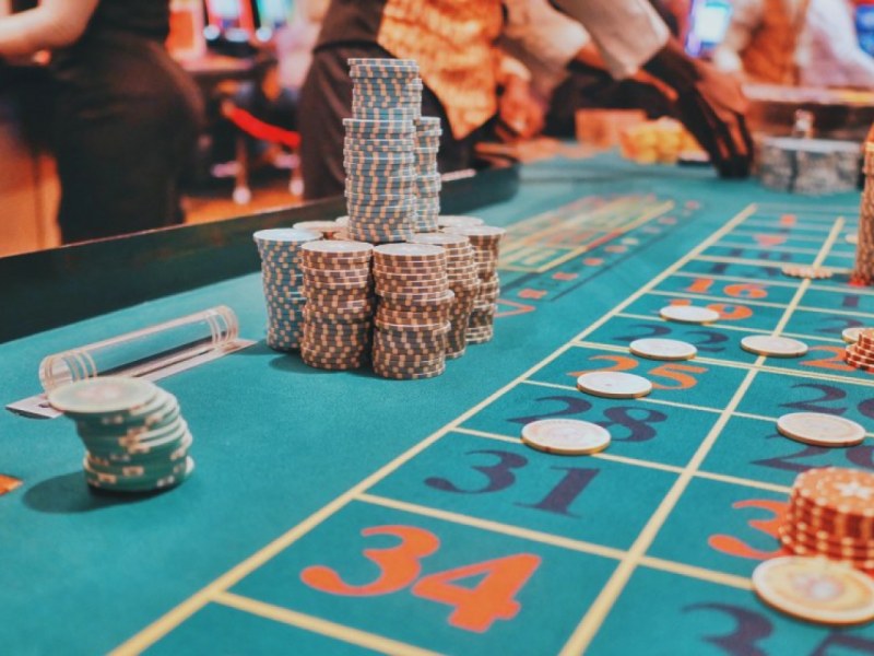 Benford Goes to the Casino