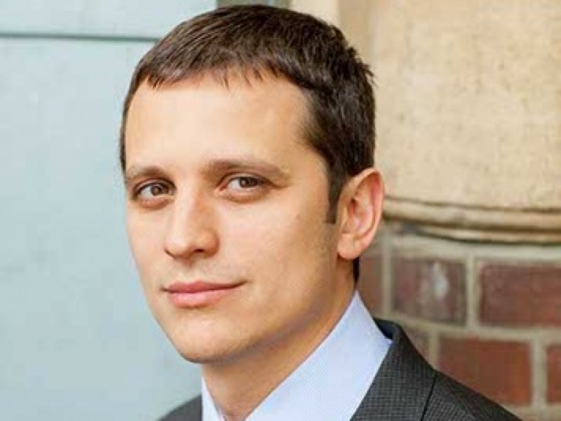 Vladimir Vladimirov's paper 'Workers Run' has been published in The Journal of Finance